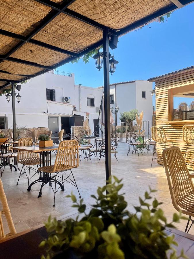 Hotel Restaurant La Caravelle Сари-Соленцара Экстерьер фото